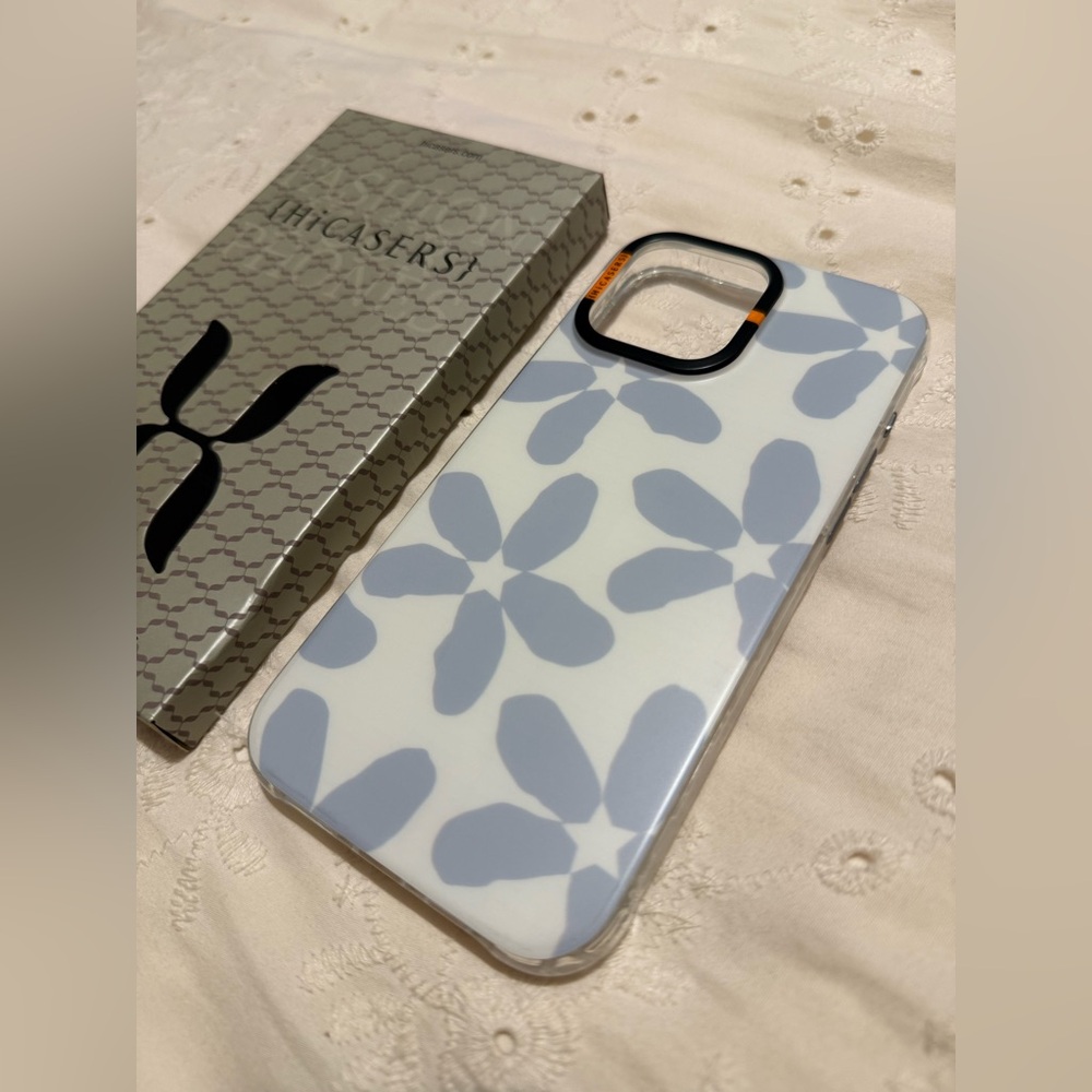 Brand New HiCasers “Boho Soul – Starry Blossom” (Soft Blue) iPhone 16 Pro Max